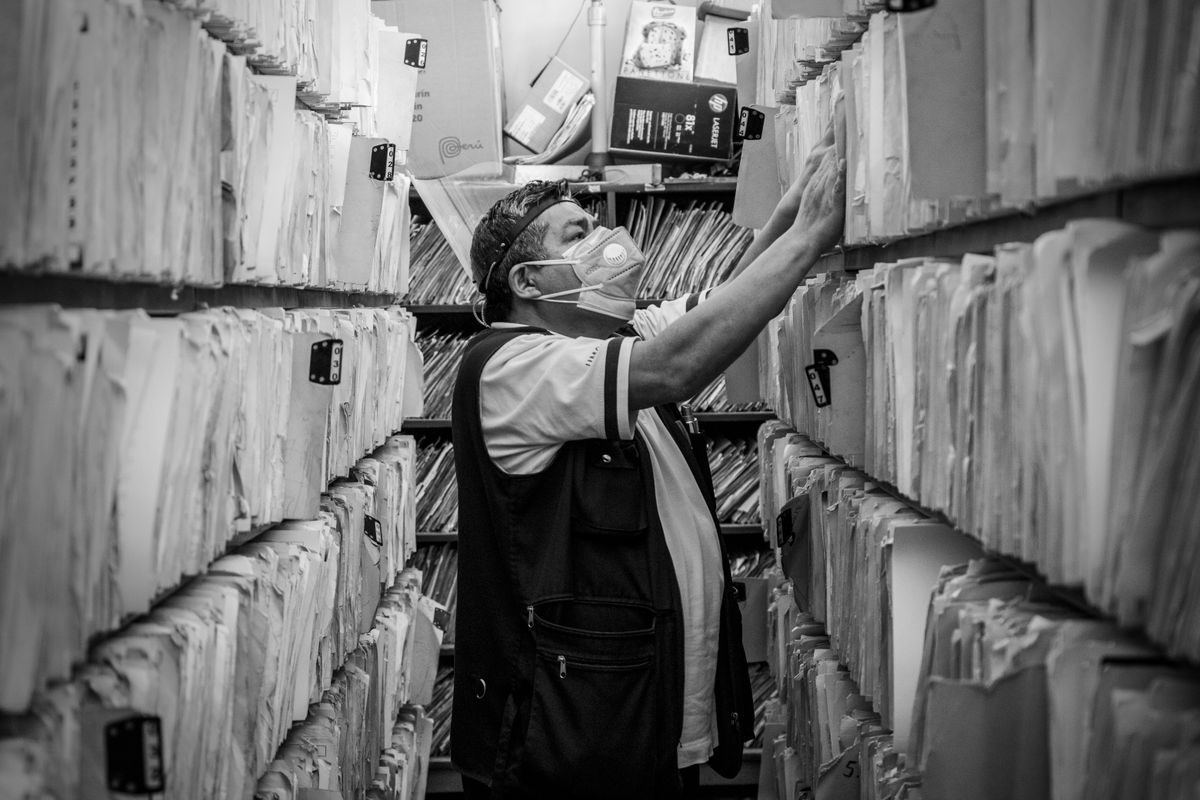 El archivo en papel antes de un traslado: guardar, reciclar o destruir